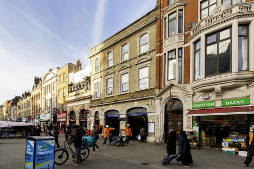 299A & 303A Whitechapel Road, Whitechapel, London, E1