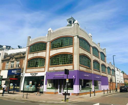 376-378 Chiswick High Road, Chiswick, London, W4