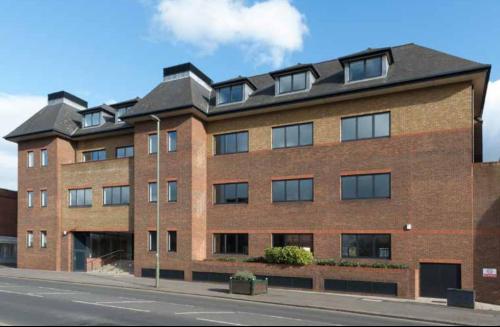 70 East Street, Epsom, KT17