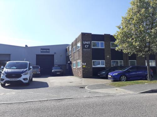 Units C6 & C7, J31 Park, Motherwell Way, West Thurrock, RM20