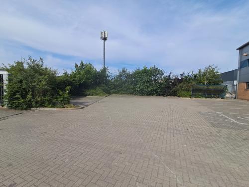 Holmethorpe Industrial Estate, 68 Holmethorpe Avenue, Redhill, RH1