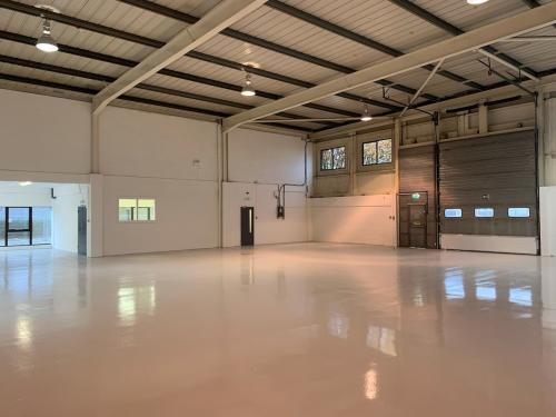 Unit 3, Airport Executive Park, President Way, Luton, LU2