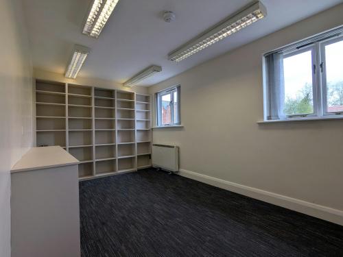 14 High Street, Bramley, GU5