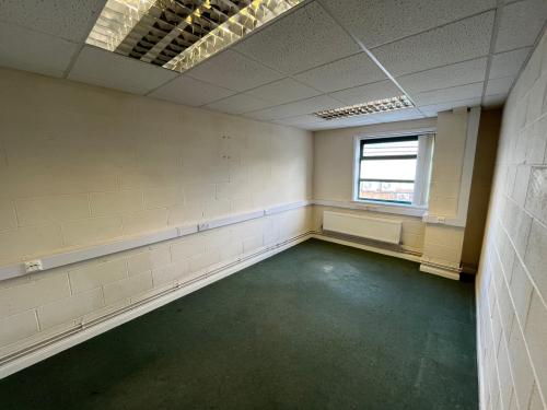 Unit 9, Stephenson Industrial Estate, Telford Way, Coalville, LE67