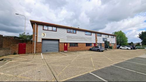 Unit 3, Radford Business Centre, Radford Way, Billericay, CM12