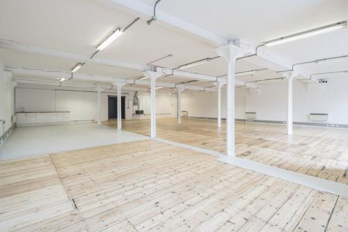 Metropolitan Wharf, Wapping, London, E1W