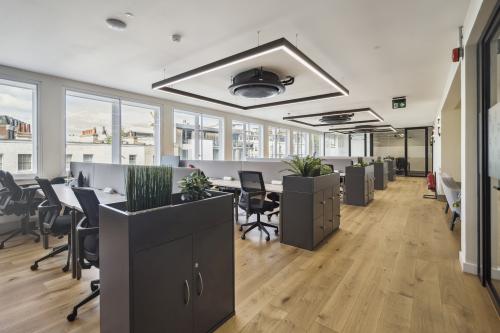 192-198 Vauxhall Bridge Road, Victoria, London, SW1V