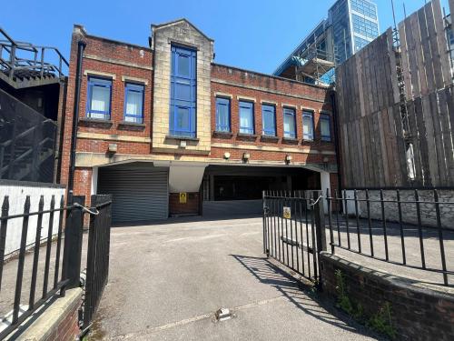 12-13 Windsor Place, Cardiff, CF10
