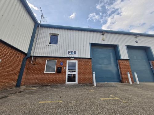Unit 4 Westlink, Belbins Business Park, Cupernham Lane, Romsey, SO51