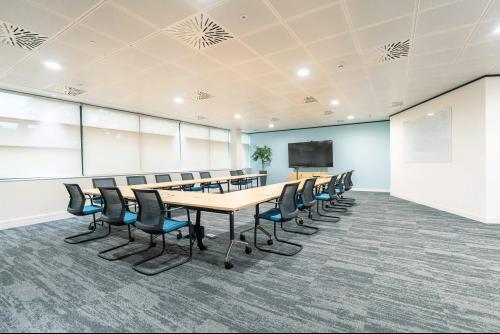 Ground Floor West, Chineham Business Park, Crockford Lane, Maplewood, Basingstoke, RG24
