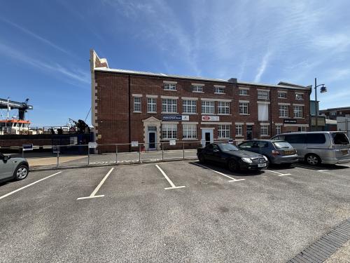 1-2 Endeavour Quay, Mumby Road, Gosport, PO12
