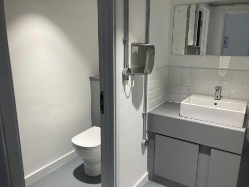 Unit 2, Park 17 Industrial Estate, Moss Lane, Whitefield, Bury, M45