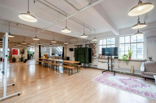 12-18 Hoxton Street, Shoreditch, London, N1
