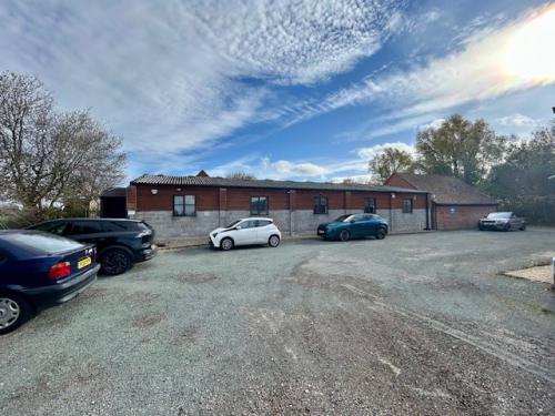 2, Ashfields Farm Industrial Estate, Priors Court Road, Hermitage, Thatcham, RG18