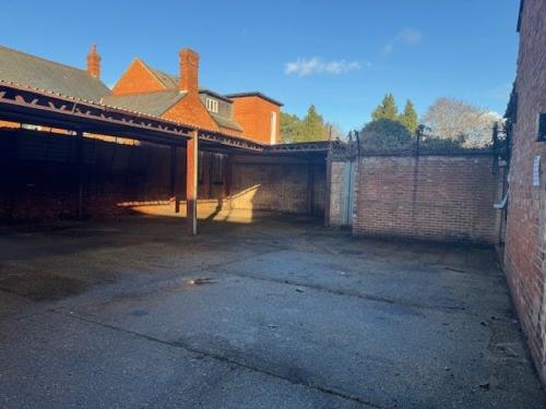 Van Yard, 1 Washington Street, Northampton, NN2