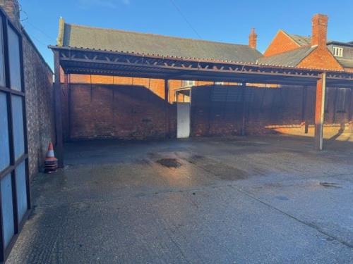 Van Yard, 1 Washington Street, Northampton, NN2