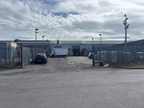 Unit 25, Sundon Industrial Estate, Dencora Way, Luton, LU3