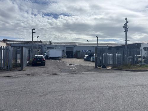 Unit 25, Sundon Industrial Estate, Dencora Way, Luton, LU3