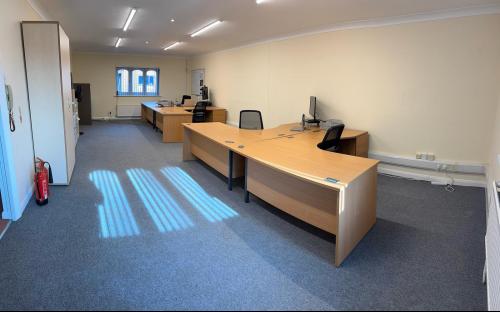 8 Kings Court, Horsham, RH13