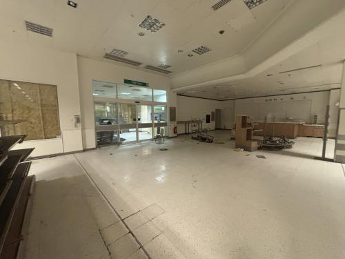 Unit 1a Waitrose, Dukes Walk, Waterlooville, PO7