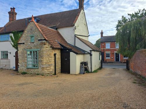 Village Shop & Post Office, Bridgend, Carlton, Bedford, MK43