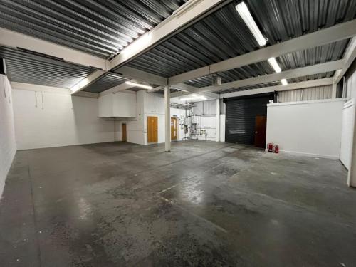 Unit 34, Orbital 25 Business Park, Dwight Road, Watford, WD18