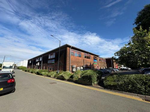 Unit 6 & The Link, Canada Close, Banbury, OX16