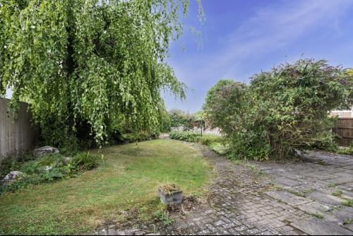 11 North Moor Drive, Walkeringham, Doncaster, DN10