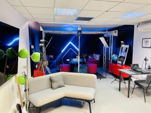 London North Studios, The Ridgeway, Mill Hill, London, NW7