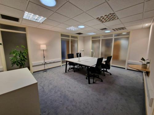 London North Studios, The Ridgeway, Mill Hill, London, NW7