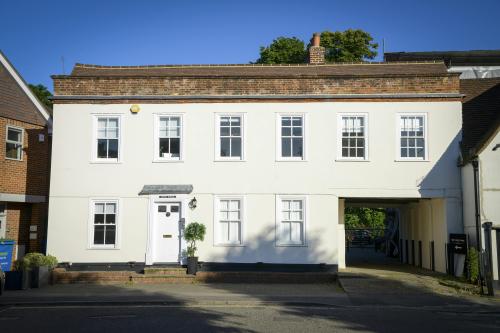 Hurst House, High Street, Ripley, GU23