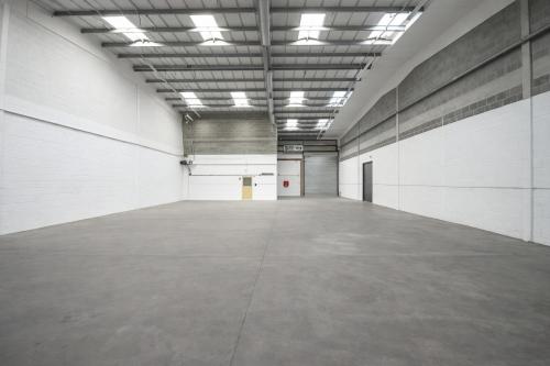 Unit 15, Saxon Way Trading Centre, Saxon Way, Harmondsworth, West Drayton, UB7
