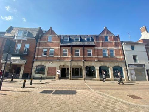 Retail 2, 17-24 Bartholomew Street, Newbury, RG14
