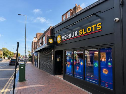 190 Fore Street, Edmonton, London, N18