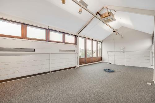 8 Iron Bridge House, Bridge Approach, Primrose Hill, London, NW1