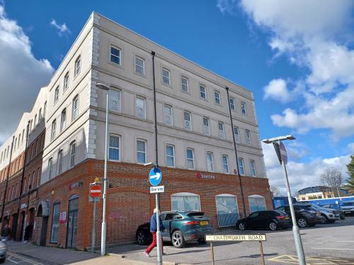 Chatsworth House, 39 Chatsworth Road, Worthing, BN11