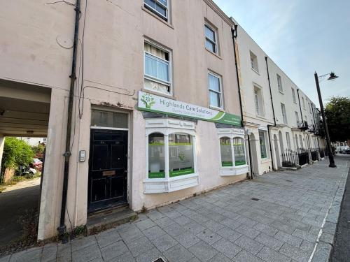 8-9 Oxford Street, Southampton, SO14