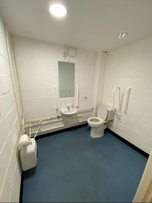 Unit 5, Chessington Trade Park, 60 Cox Lane, Chessington, KT9