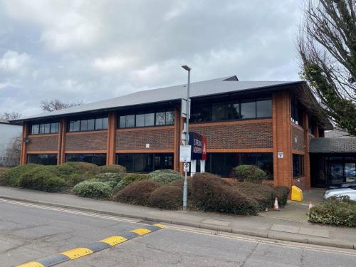 2 & 3 Wintersells Road, West Byfleet, KT14