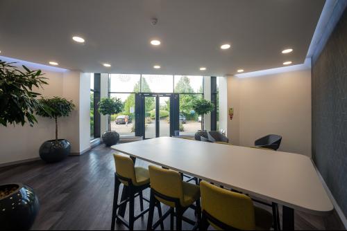 Endeavour House, Crawey Business Quarter, Manor Royal, Crawley, RH10