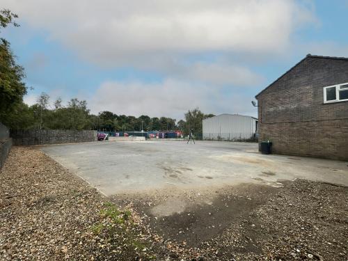4, Coxbridge Business Park, Alton Road, Farnham, GU10