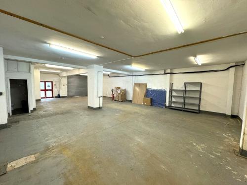 Unit 11 Metro Centre, St John's Road, Isleworth, TW7