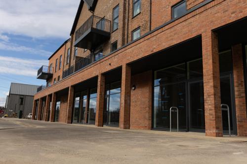 Unit 7, Linmere, Huckett Street, Houghton Regis, Dunstable, LU5