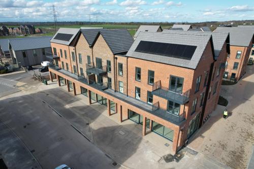 Unit 7, Linmere, Huckett Street, Houghton Regis, Dunstable, LU5