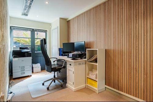 3 Gloucester Yard, 121-123 Gloucester Road, North Laine, Brighton, BN1