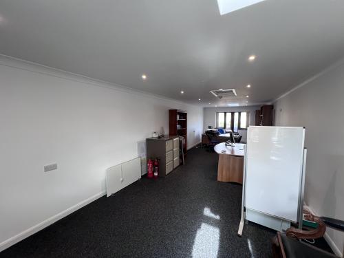 Unit 7 The Parade, 147 Wareham Road, Corfe Mullen, Wimborne, BH21