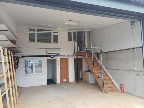 Unit 11, Blackmoor Business Park, New Road, Maulden, Bedford, MK45