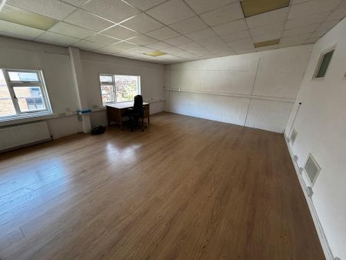 2 Avebury Court, Maylands, Mark Road, Hemel Hempstead, HP2