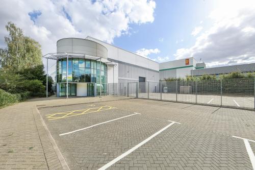 Unit C, Prologis Park, Twelvetrees Crescent, Bromley-by Bow, London, E3
