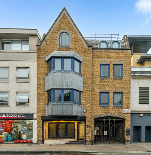 96 Wilton Road, Victoria, London, SW1V